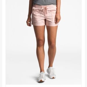 The North Face Ride side pull on shorts NWT